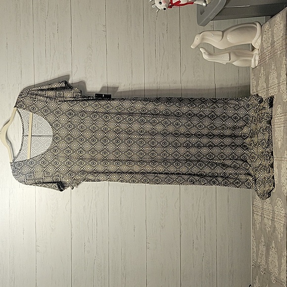 NWT | Torrid Maxi Super Soft Slit Dress | Size 1 - Picture 3 of 7